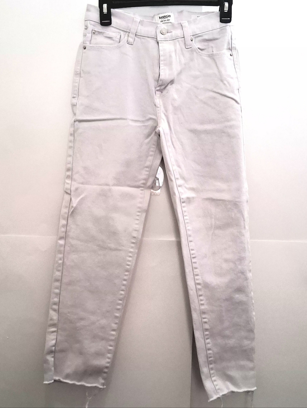 KENSIE Jeans Women's White Straight-Leg Jeans Size 2/26